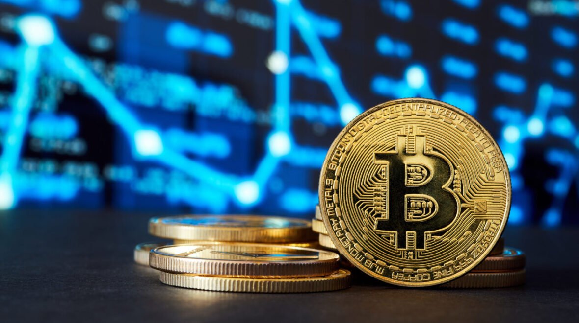 Minerii Bitcoin în „modul de vânzare”, aruncând 450 de milioane de dolari BTC într-o zi